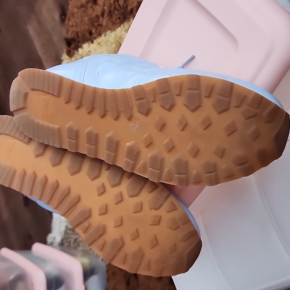 Women's shoes - Picture 4 of 4